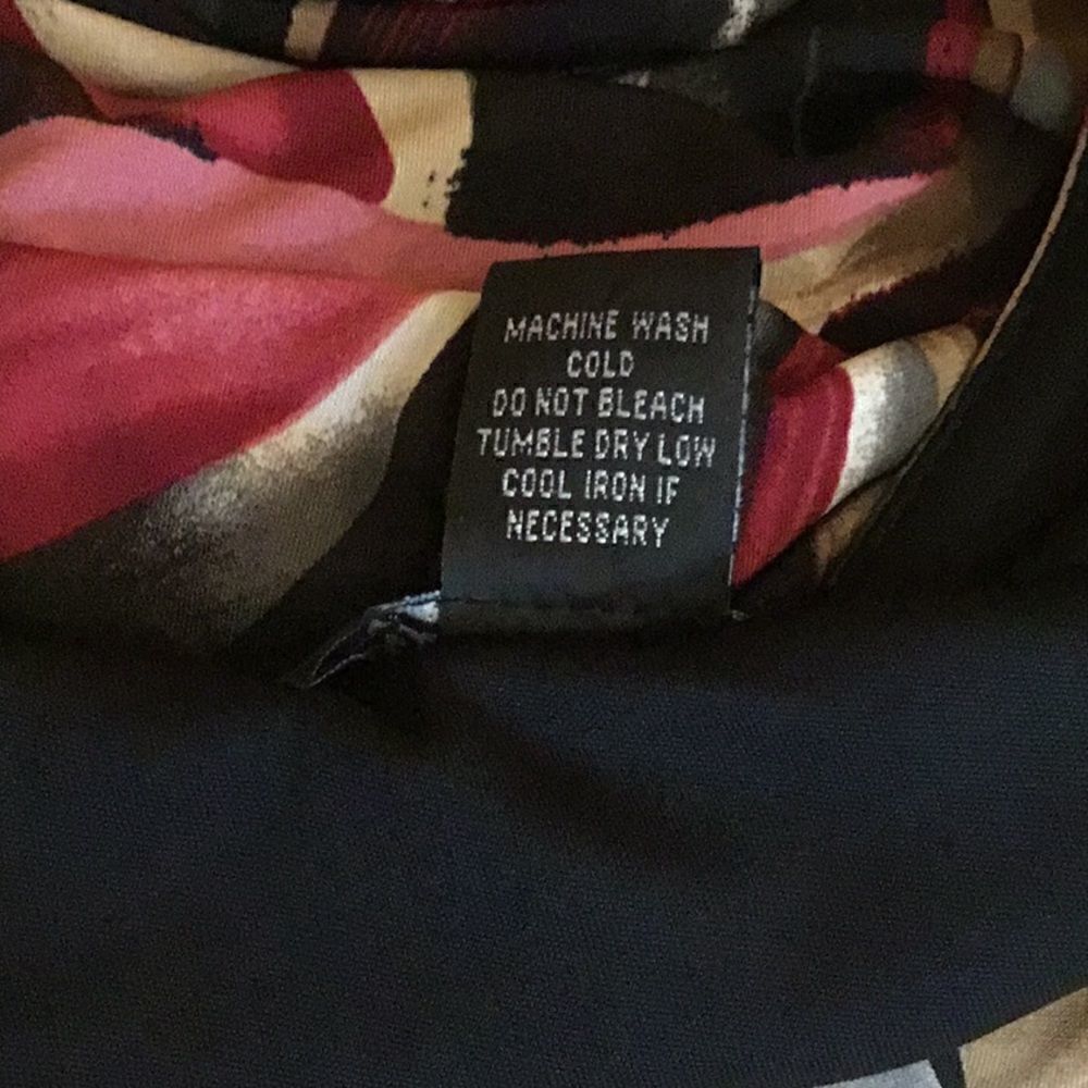 Multicolored v neck sleeveless dress in size 20 - Picture 8 of 8